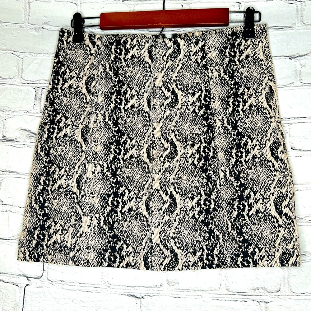 Free People Cream Black Snakeskin Mini Skirt Size 6 Excellent Condition